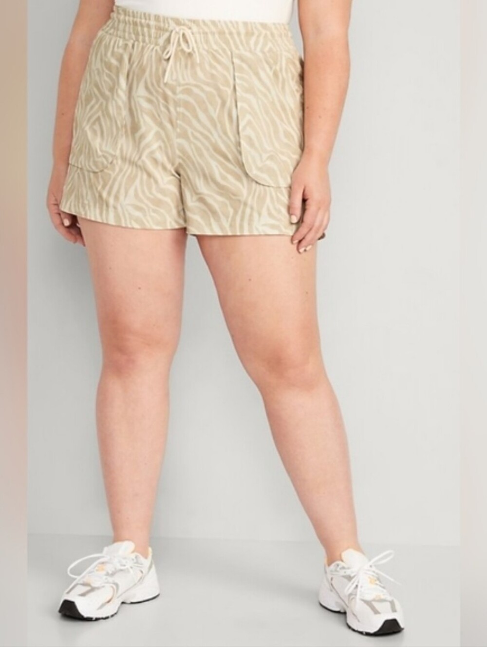 NWOT Active Quick Dry Lightweight Zebra Print Drawstring Shorts